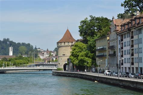 Museggmauer und ihre neuen Türme 